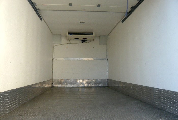 2004 Ford E-450 16' Refrigerated Box Van -  Rear - Interior