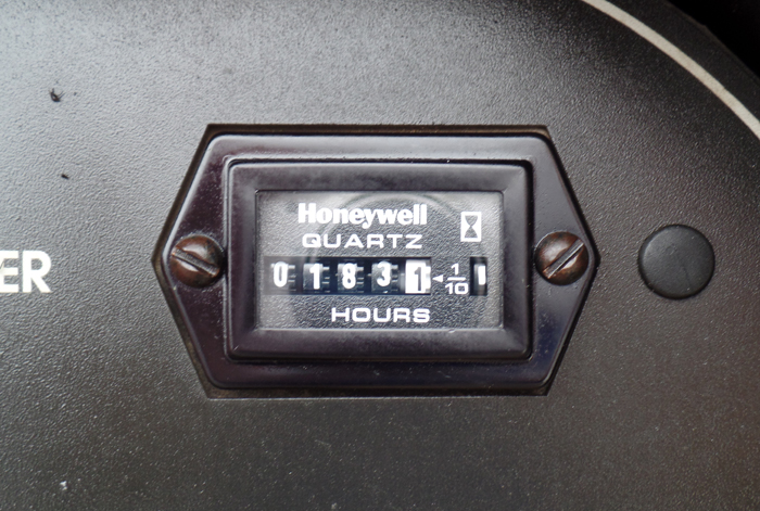 2005 Ford F-450 Welder/Service -Welder Hour Clock