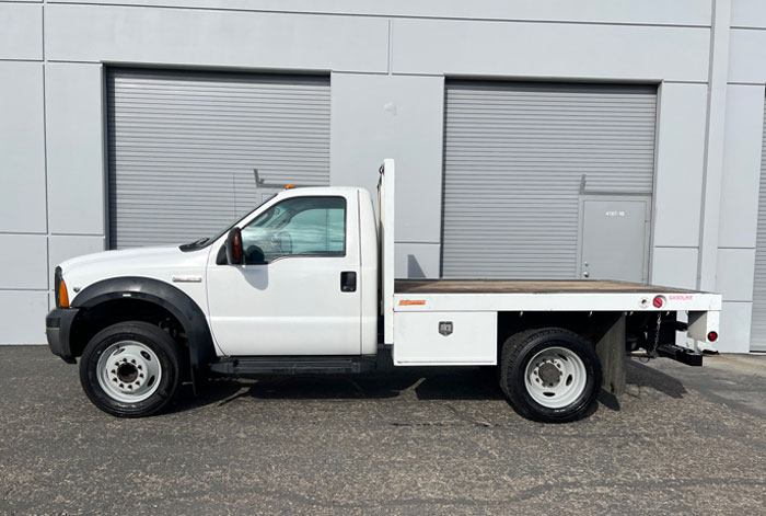 22006 Ford F-450 9' Stakebed - Driver Side