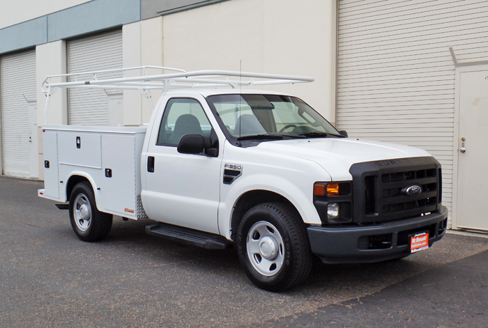 2008 Ford F-350 XL w/ Brand NEW Utility Bed/Ladder Rack &  Only 61K