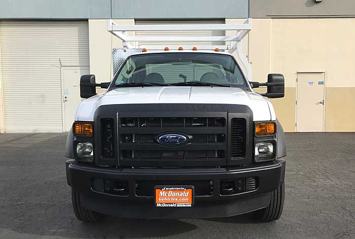 2008 Ford F-450 XL Service/Utility Truck - Front View
