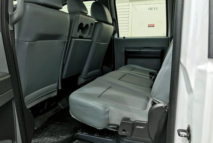 2012 Ford F-550 Crew Cab 4WD 6.7L Power Stroke Diesel - Inside Rear Seat