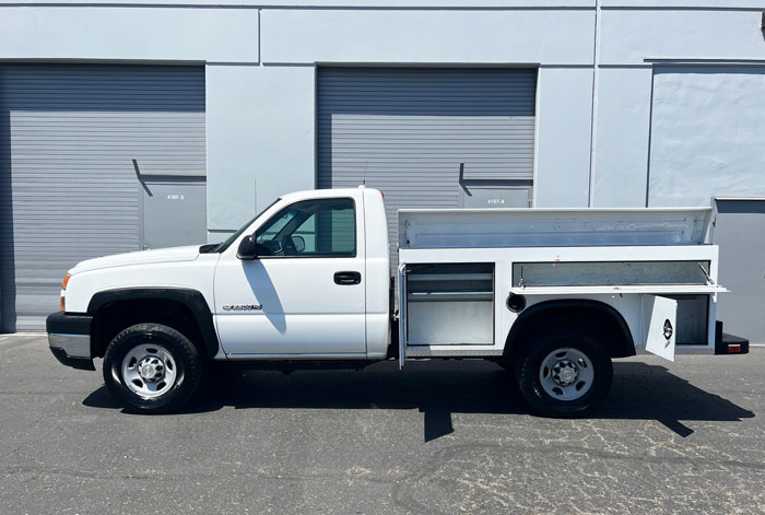 2006 Chevy Silverado 2500 HD Utility - Box -Driver