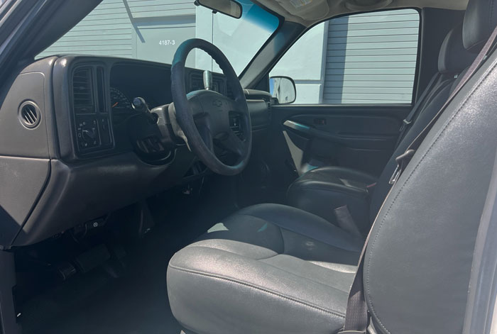 2006 Chevy Silverado 2500 HD Utility - Inside Diver