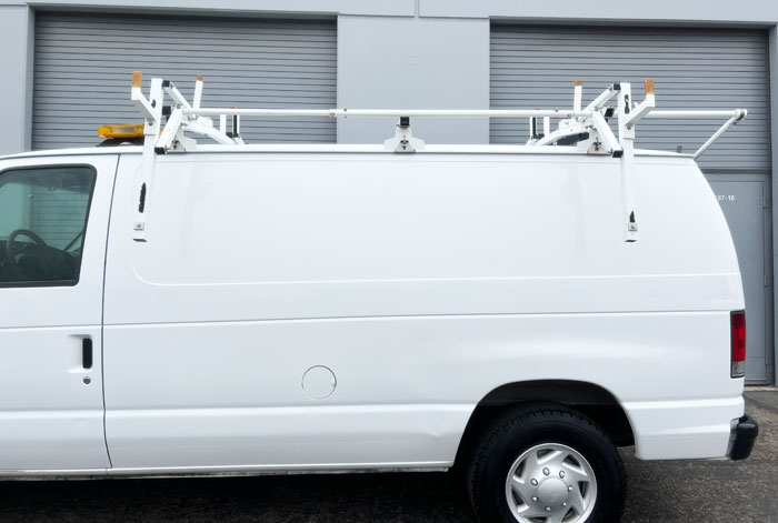 2008 Ford E-250 Cargo Van w/ 40K -   Drop Down Ladder Rack Driver Side