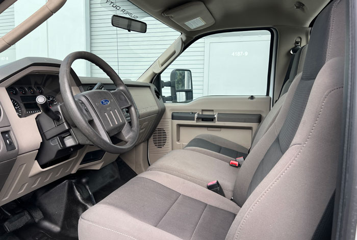 2009 Ford F-350 4WD  - Inside Driver