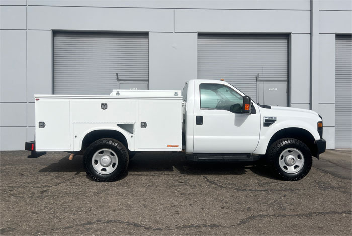 2009 Ford F-350 4WD  - Passenger Side