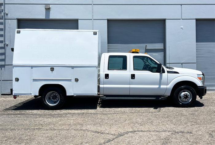 2011 Ford F-350 Utility - Passenger