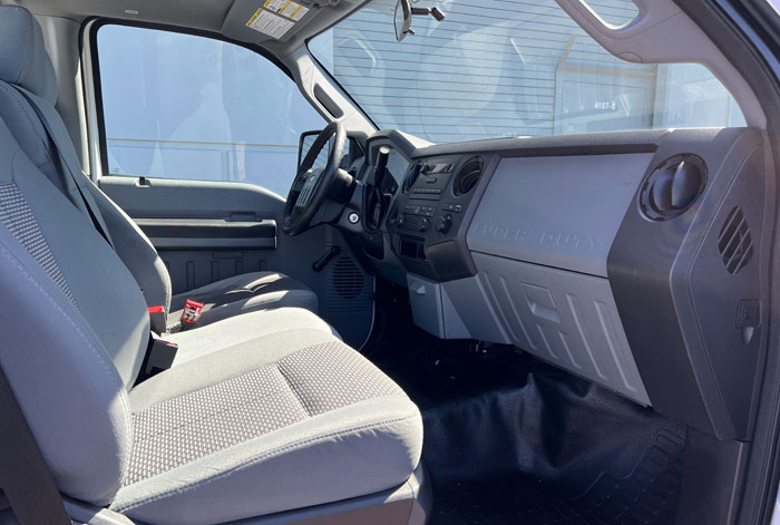 2013 Ford F-250 XL Utility - Inside - Passenger