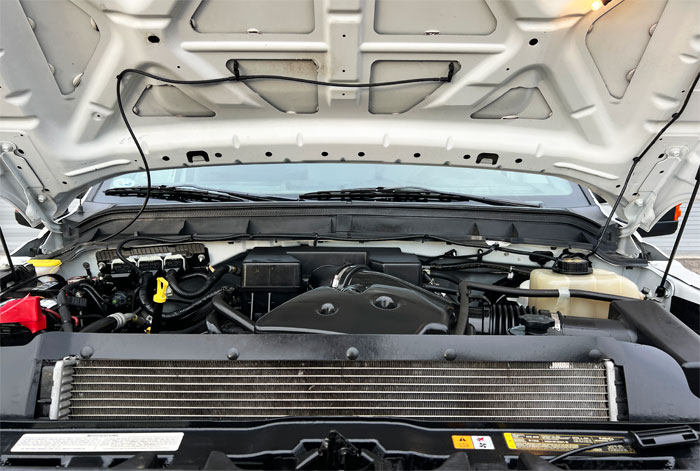 2013 Ford F-250 Utility - Engine Compartment