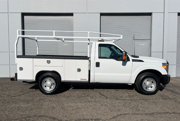 2015 Ford F-350 Utility - Passenger
