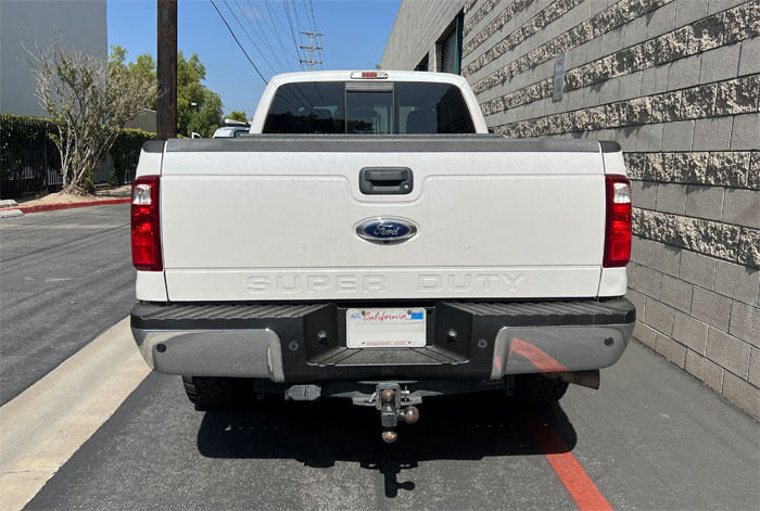 2016 Ford F-250 Super Duty 4WD Diesel Super Cab Lariat Pickup - Rear View </title>
</head>