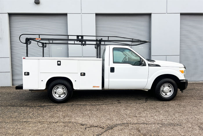 2016 Ford F-250 Utility - Passenger